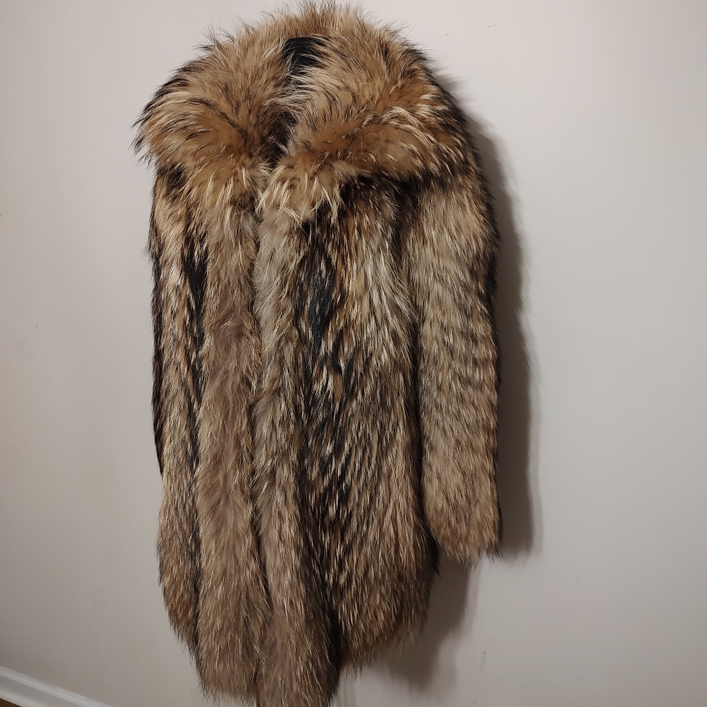 Vintage Fin Raccoon Fur Coat